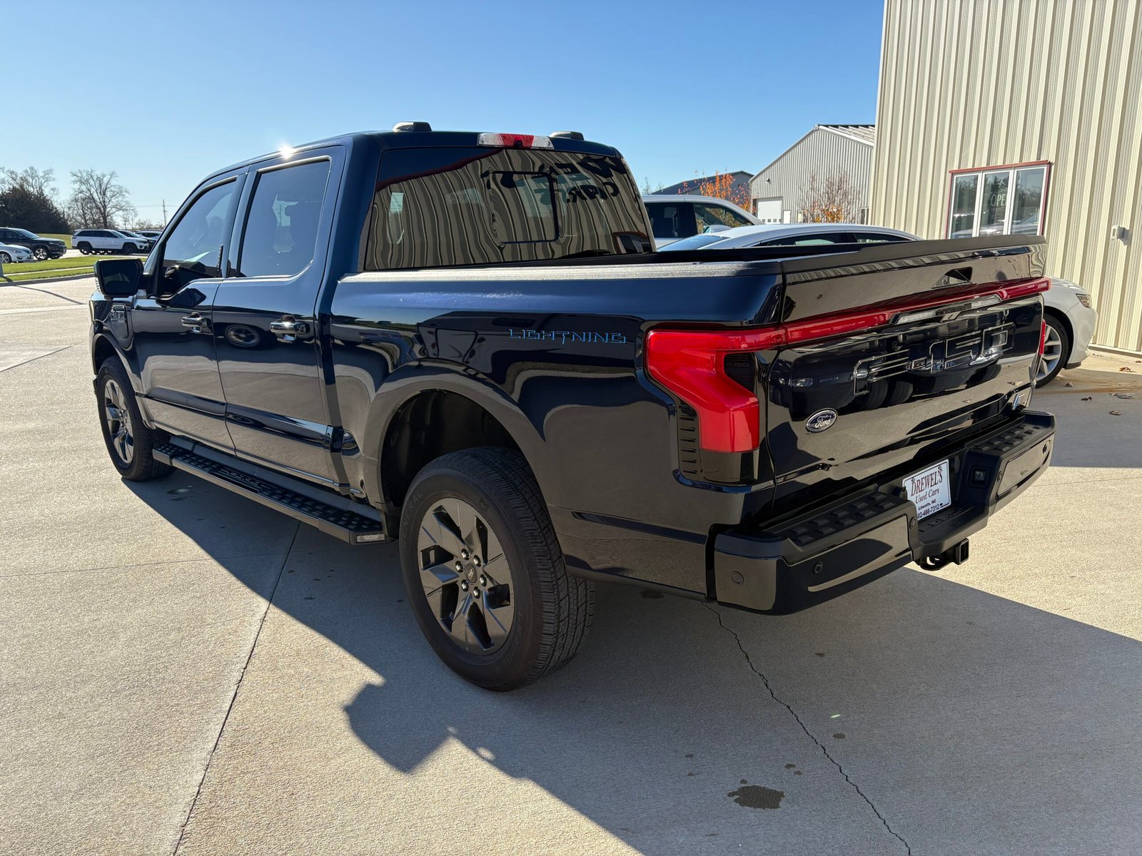 
								23 Ford Lightning full									