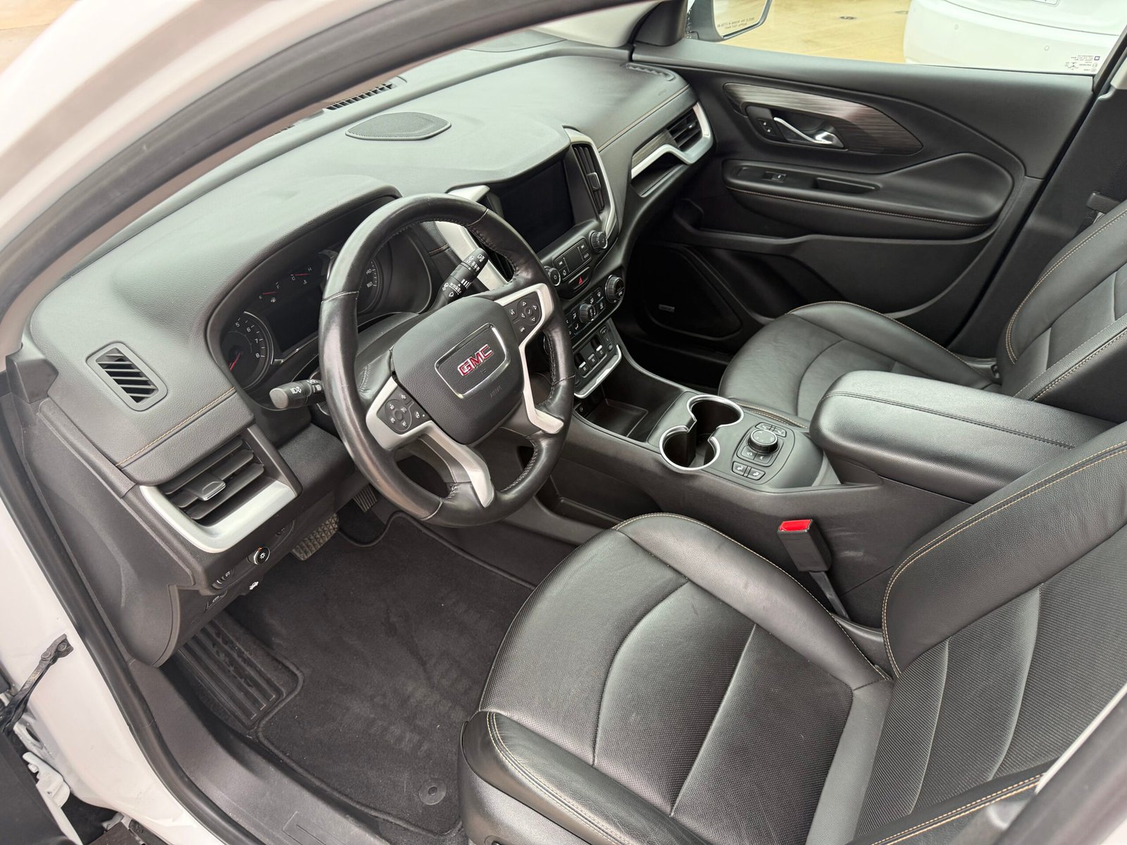 
								2019 GMC Terrain full									