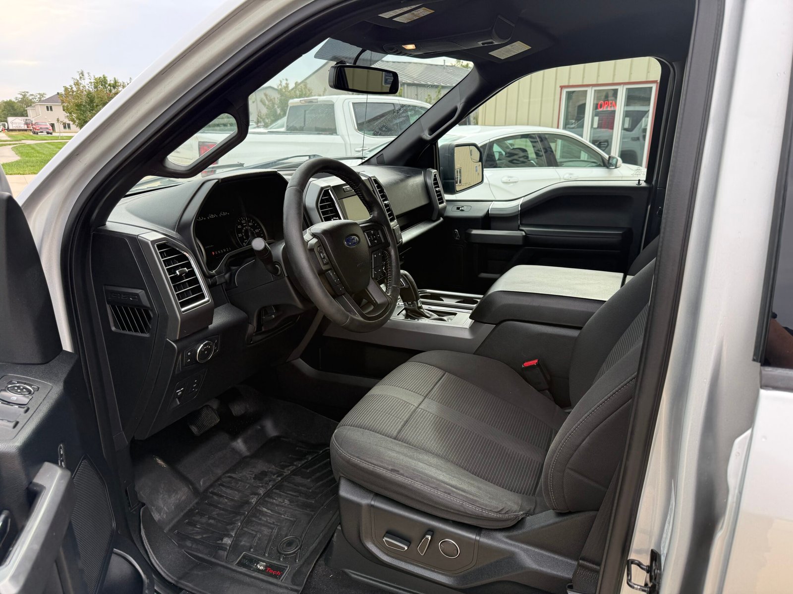 
								15 F150 full									