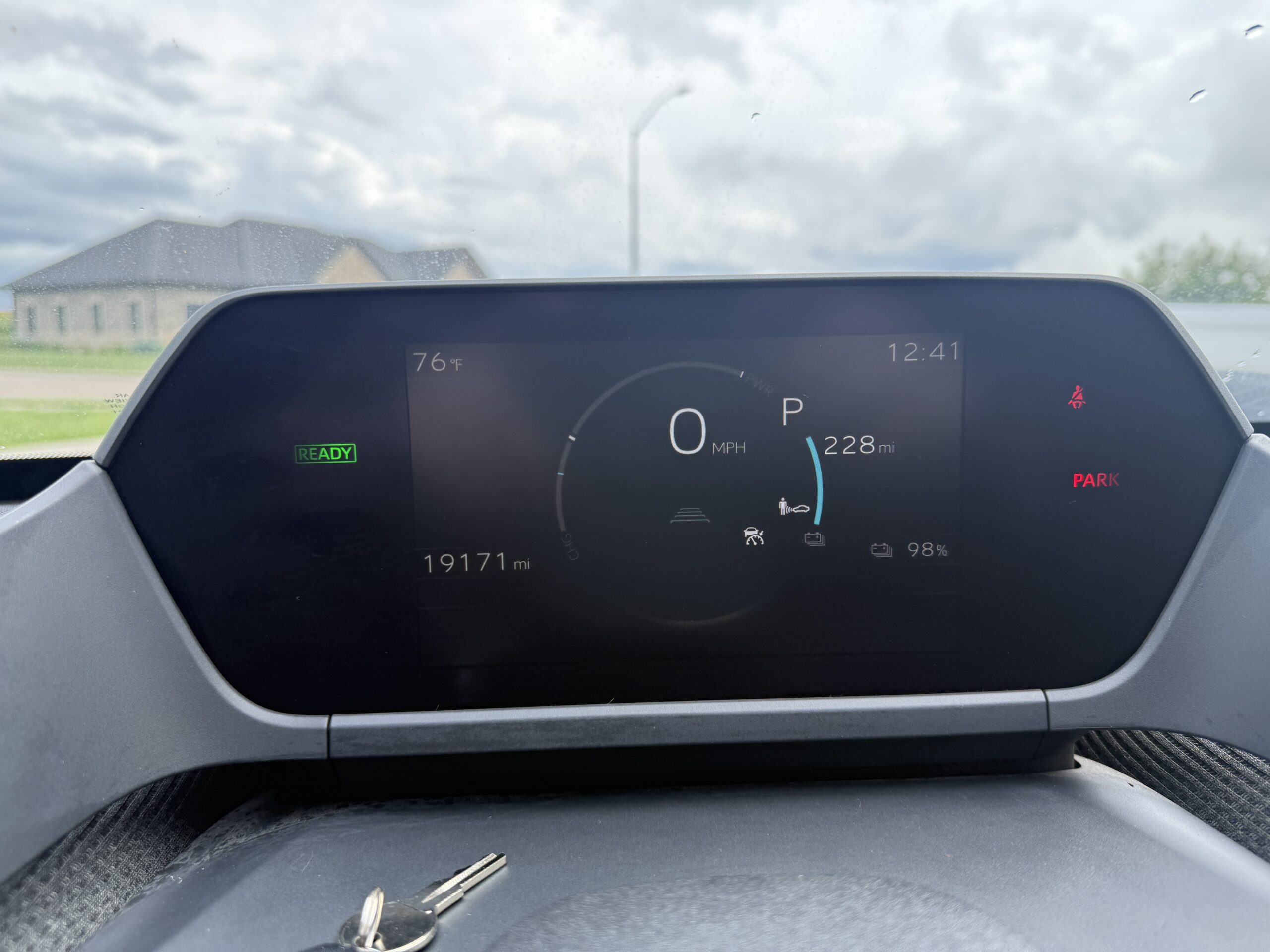 
								Subaru Solterra full									